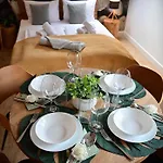 Trevilles Azyl Apartment